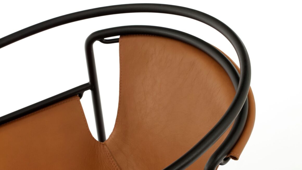Cadeira Tubim, de Fernando Prado, se destaca pela leveza